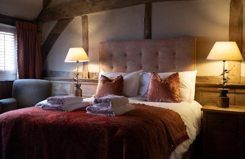 Salisbury Hotel | Chapter House