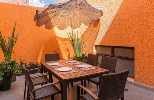 Guadalajara Apartment | Chapultepec Expo Center Apartment 2C 3King bedsPrivate terrace Air conditioning