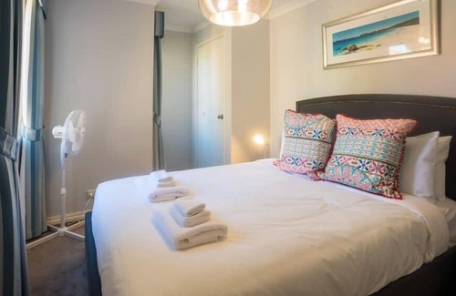 Maylands Apartment | Character 3 Bedroom Home with Pool and Balcony