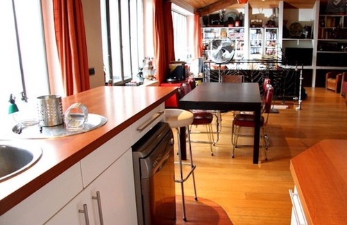 19th Arrondissement House | Characteristic loft with courtyard view