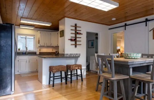 Charlevoix House | Charlevoix house perfect location! 5 minute walk to beach and town, pet friendly