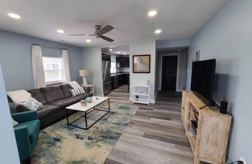 New Baltimore Apartment | Charlies by the Bay Unit 1