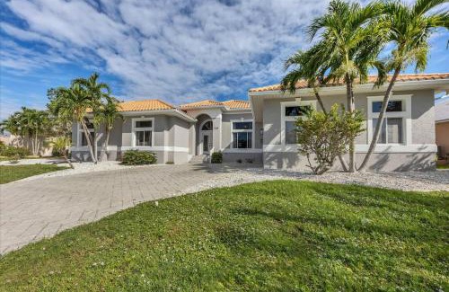Punta Gorda House | Charlotte County Villa 5878: Waterfront Pool Spa Home