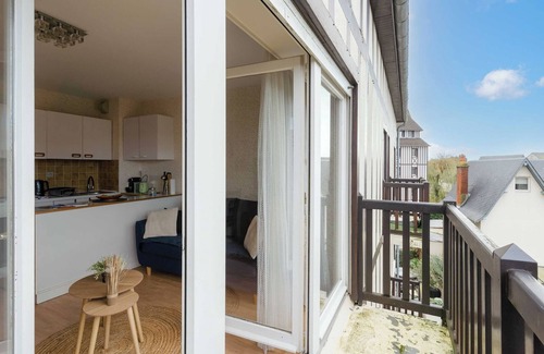 Deauville City Centre Apartment | charm 2 Rooms with parking in heart of Deauville