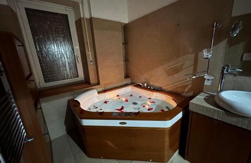 Quartiere XXVII Primavalle Apartment | Charm Apartment & Relax Jacuzzi Roma-Gemelli