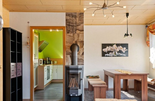 Pohla Apartment | Charmante Dachgeschoss Ferienwohnung im Erzgebirge