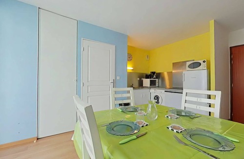 Saint-Gilles-Croix-de-Vie Apartment | Charming 2-Room Apt with Terrace, 700m from Beach, Parking Included - Saint-Gilles-Croix-de-Vie