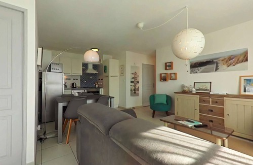 Saint-Gilles-Croix-de-Vie Apartment | Charming 2-Bed Apt, Sleeps 6, 700m to Beach, Balcony, Garage, Elevator