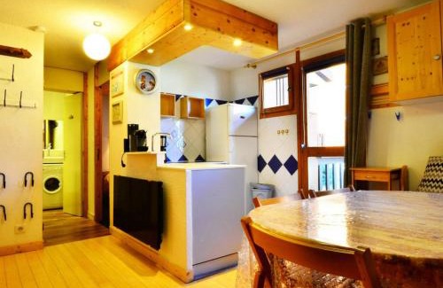 Montchavin Apartment | Charmant 2 pièces pour 5 pers. à 1 min. des pistes, balcon exposé Sud/Ouest, Wi-Fi et parking gratuit - FR-1-329-55