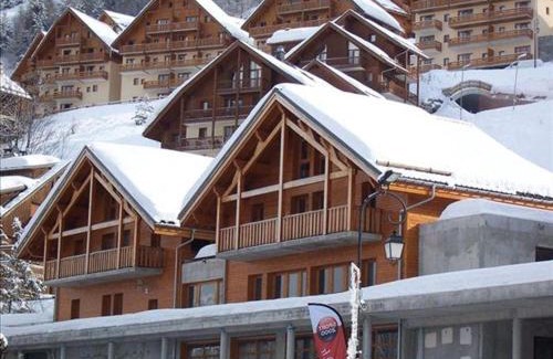 Valloire Apartment | Charmant 4 pièces pour 8 pers. avec terrasse, proche télécabine à Valloire - FR-1-263-212