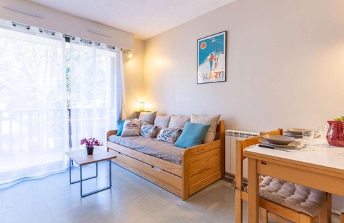 Saint-Lary-Soulan Apartment | Charmant appartement lumineux avec balcon, près des commerces et du télécabine à Saint-Lary-Soulan - FR-1-296-458