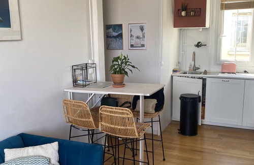Colombes Apartment | Charmant Appartement Très Lumineux