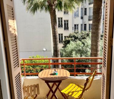 Gambetta Apartment | Charmant appartement avec terrasse en plein cœur de Nice à deux pas de la mer !