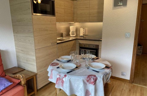 Praz-sur-Arly Apartment | Charmant appartement à Praz Sur Arly - 5 personnes, parking et casier à ski - FR-1-603-13