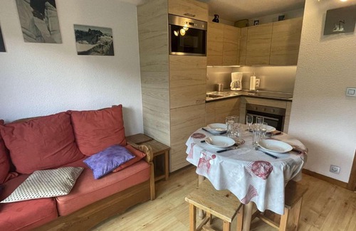 Praz-sur-Arly Apartment | Charmant appartement à Praz Sur Arly - 5 personnes, parking et casier à ski - FR-1-603-13