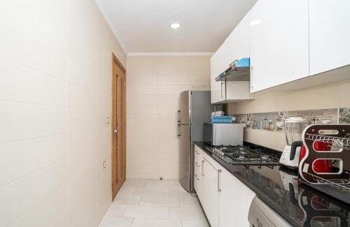 Tangier Apartment | Charmant apt spacieux 2 ch, terrasse, vue dégagée, clim