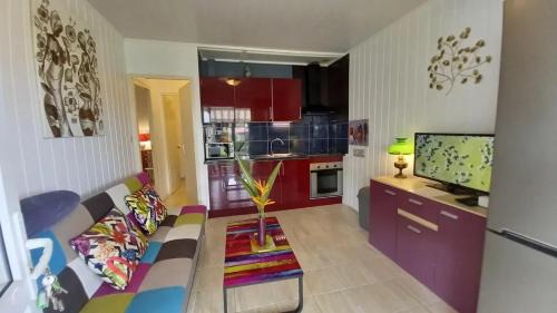 Bouillante House | Charmant bungalow à Bouillante avec vue sur la mer
