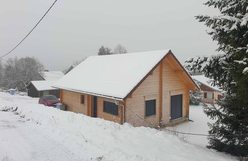 Bonlieu Ski Chalet | Charmant Chalet Jurassien, aux Pieds des Cascades du Hérisson