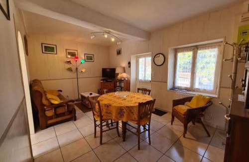 Pouligny-Saint-Pierre House | Charmant Gîte en Parc Naturel, Proche Futuroscope et Zoo de Beauval, 2 Chambres, Tout Confort - FR-1-591-92