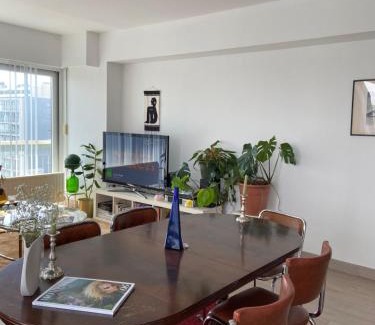 Ostend City Centre Apartment | Charmant & licht appartement met groot L terras - Zicht op Mercator