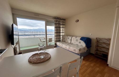 Hendaye Apartment | Charmant studio avec piscine à Hendaye