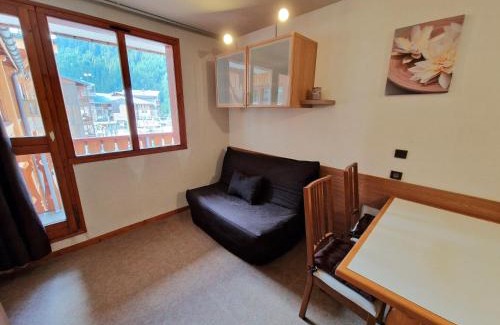 Valfrejus Apartment | Charmant studio cabine 4/5 pers, balcon, proche pistes et commerces à Modane - FR-1-265-189