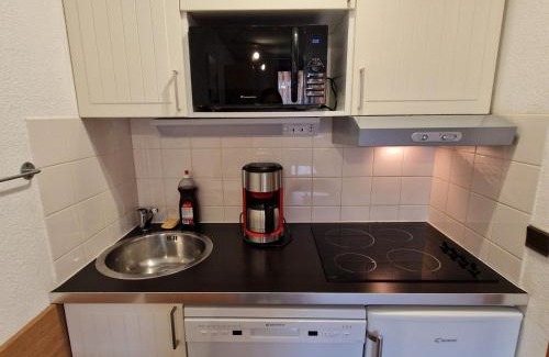 Valfrejus Apartment | Charmant studio cabine 4/5 pers, balcon, proche pistes et commerces à Modane - FR-1-265-189