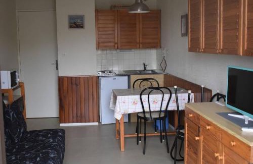 Pyrenees 2000 Apartment | Charmant studio cabine avec balcon exposé sud pour 4 personnes au cœur de la Station - FR-1-592-32