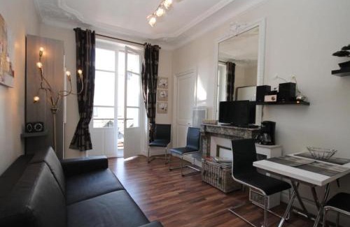 Mont-Dore Apartment | Charmant Studio Central avec Balcon et Wi-Fi - Mont-Dore - FR-1-608-171