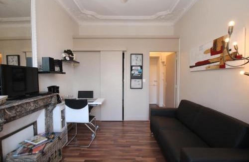 Mont-Dore Apartment | Charmant Studio Central avec Balcon et Wi-Fi - Mont-Dore - FR-1-608-171