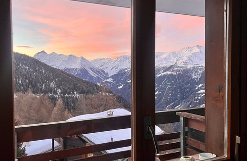 Chandolin Apartment | Charmant studio pour 2 personnes situé au premier sous-sol de la résidence Soleil 2000 B à Chandolin