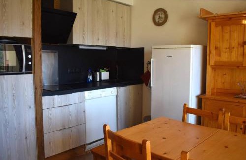 Font-Romeu-Odeillo-Via Apartment | Charmant T2 cabine style chalet, près du centre et télécabines, parfait pour les vacances - FR-1-580-123