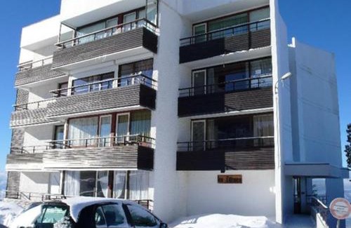 Chamrousse Apartment | Charmant T2 cabine au pied des pistes à Chamrousse - FR-1-549-82