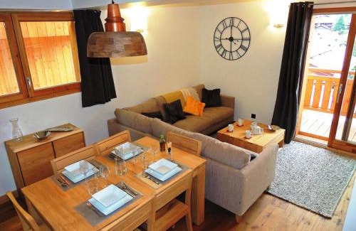 Les Gets Apartment | Charmant triplex 3* avec parking, WiFi, proche centre village - FR-1-598-32