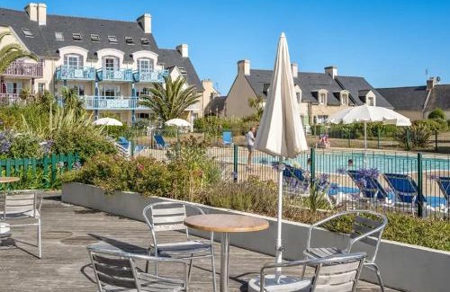 Guilvinec House | Charmante maison à Guilvinec avec piscine partagée