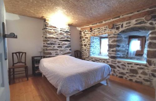 Retournac House | Charmante maison dans les gorges de la Loire avec terrasses et poêle à bois - FR-1-582-319