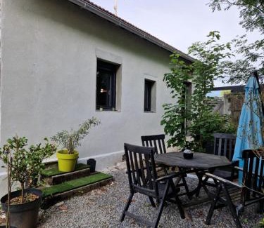 Neris-les-Bains House | Charmante maisonnette