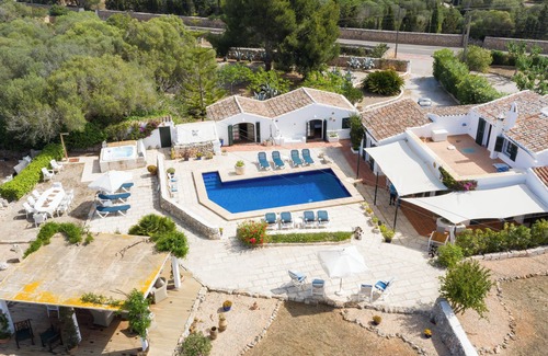 Torret Villa | Charme Authentique à Minorque: Maison de Campagne Près des Plages 5 Chb, Piscine