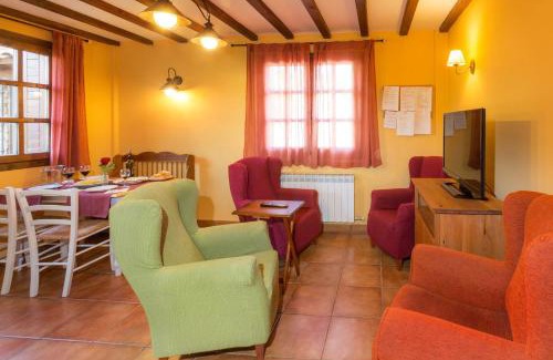 Fresneda de la Tiron House | Charming House in Fresneda de la Sierra Tirón with Garden.