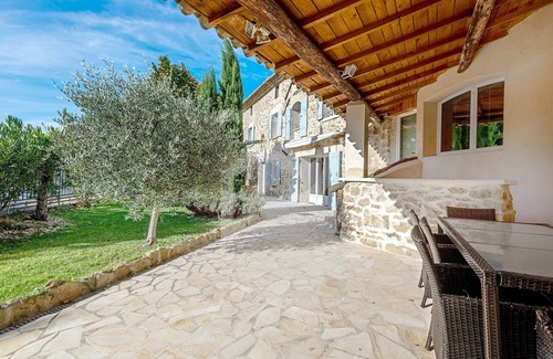 Entraigues-sur-la-Sorgue Other | Charming farmhouse with private pool near Avignon