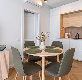 Kaunas Apartment | Charming 1 BD Apartment by Domvia