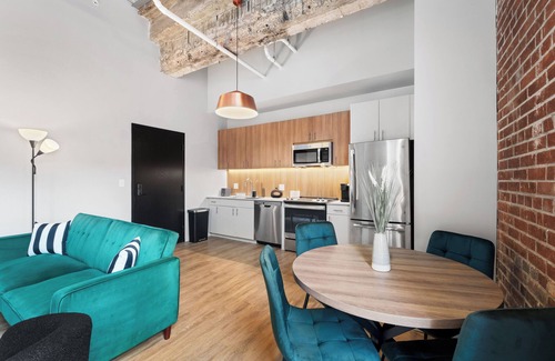 Downtown St. Louis Apartment | Charming 1-Bedroom, 1-Bathroom Loft in St. Louis with a Terrace, Rooftop, Gym