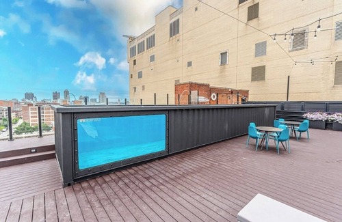 Downtown St. Louis Apartment | Charming 1-Bedroom, 1-Bathroom Loft in St. Louis with a Terrace, Rooftop, Gym