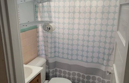 Cincinnati Apartment | Charming 1-bedroom apartment in beautiful Cincinnati with AC, WiFi