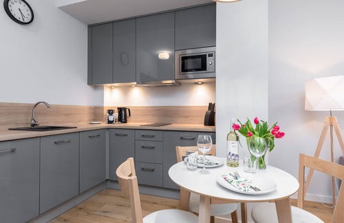 Kolobrzeg Apartment | Charming 1-bedroom apartment by Noclegi Renters