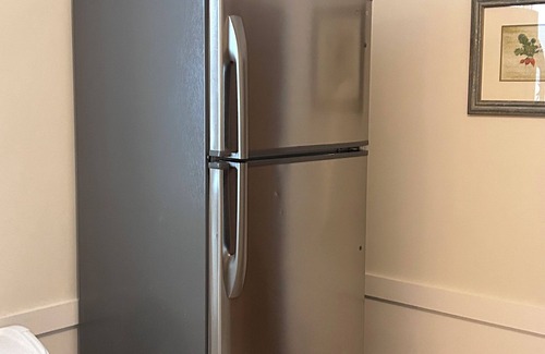 Arlington Apartment | Charming 1-bedroom apartment in fabulous Arlington with AC