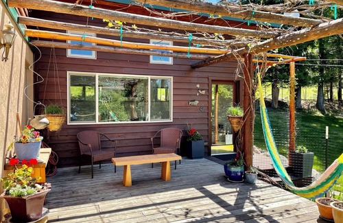 Sandpoint Apartment | Charming 1-bedroom apartment in a beautiful natural setting, minutes from town.