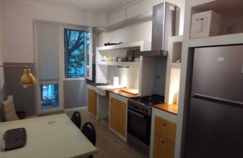 Vera Apartment | Charming 1-bedroom apartment in enchanting T'bilisi with WiFi, AC