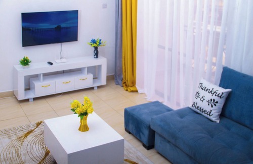Embakasi Apartment | Charming 1-bedroom apartment in enchanting Nairobi with WiFi n11 minutes to JKIA