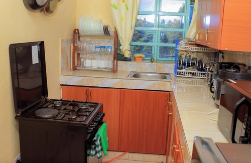 Meru Apartment | Charming 1-bedroom apartment in lovely Meru with WiFi